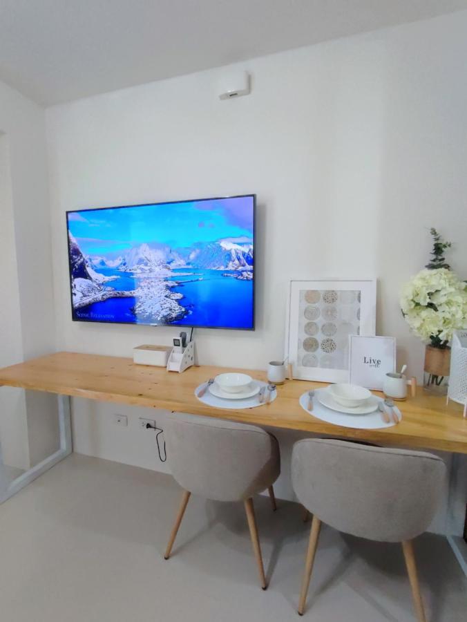 Aparthotel Inspiria Davao City Esterno foto