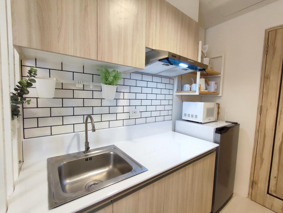 Aparthotel Inspiria Davao City Esterno foto