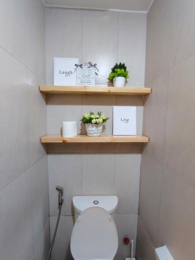 Aparthotel Inspiria Davao City Esterno foto