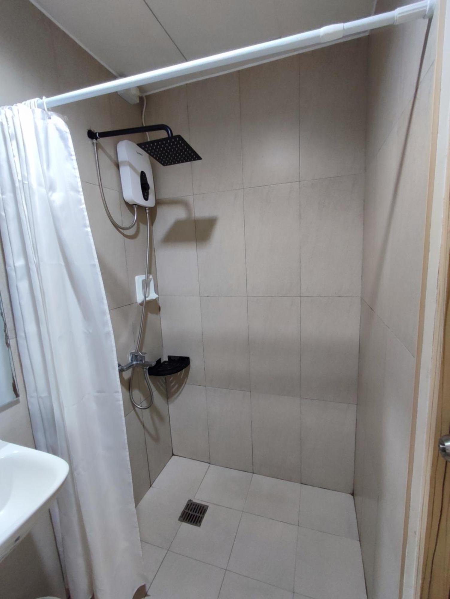 Aparthotel Inspiria Davao City Esterno foto